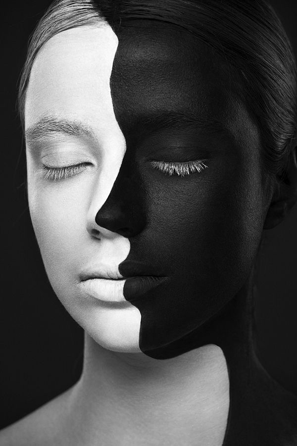 Чернобелое фото лица