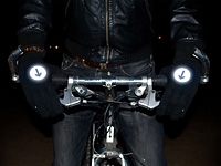 Носки и перчатки со светоотражателями для велосипедистов
