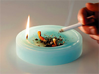 Необычная пепельница из свечи
